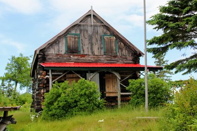 Johns Hotel on Barnum Island