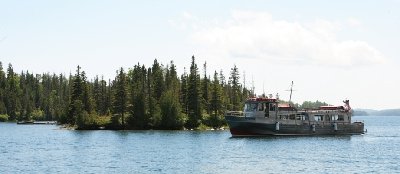 2008-06-28 Isle Royale Day 2 (1m2) Voyageur II Arriving at Hotel Island RAYsmall.jpg