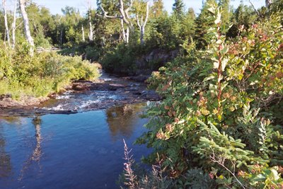 Isle Royale Aug 2005 Siskiwit Lake spill-resize.jpg